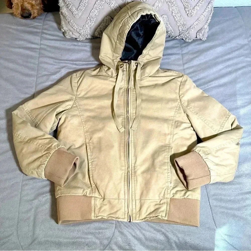 Wenven utility hunting, barn chore boys (unisex) tan color winter jacket. Sz:8
